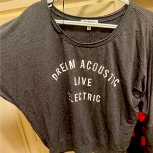 William rast graphic T shirt top.  Stretch.  Medium.  Great condition